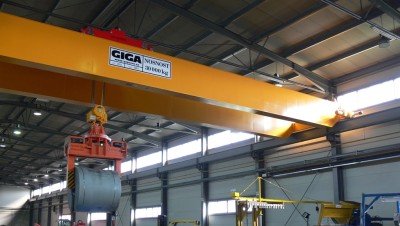 Bridge crane GDMJ 30t/23m with rolls tongs with rotation and weighing, Pragmet Bentky n.J.