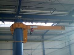 Cantilever cranes GIGA - GKOJ 2t:6m installed on a bearing column of production hall