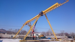 Gantry crane with hoists of GIGA in port Nakhodka