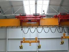 Electric wire-rope hoists GIGA - cantilever, with rope stabilization